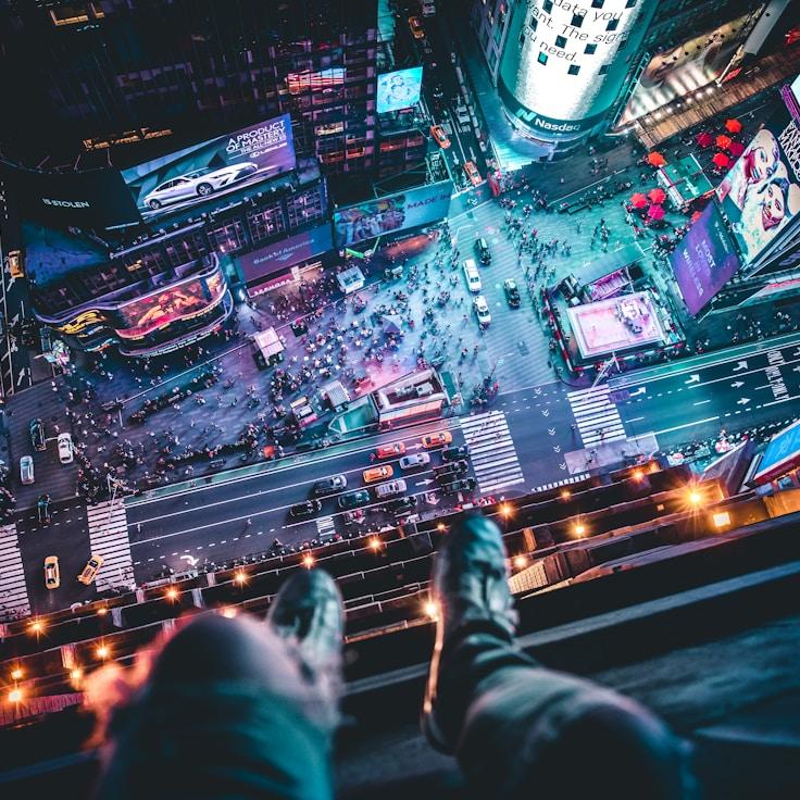 Parents evaluating schools in Spain